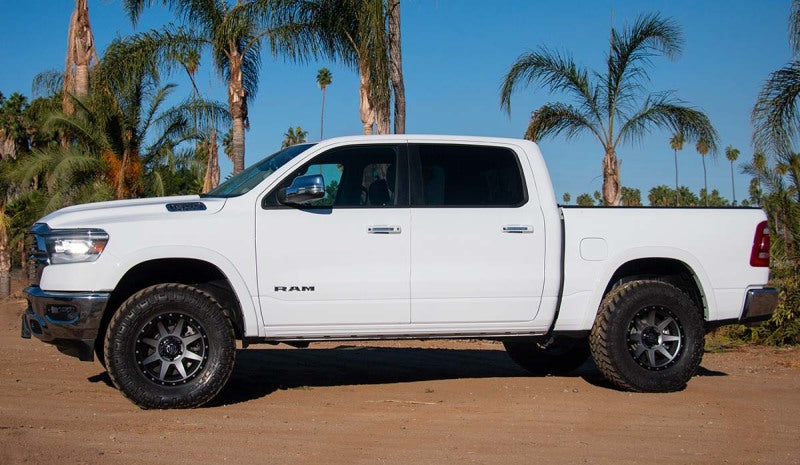RAM 1500 ab Baujahr 2019: 2-3 Zoll Stage 1 Fahrwerkssystem mit oberen Rohrquerlenkern