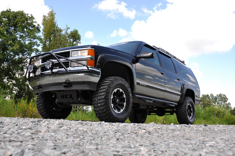 gm-lift-kit_276n2-installed_5.jpg