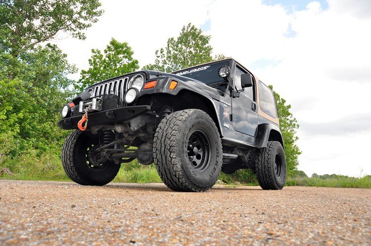 jeep-lift-kit_906s-installed-1_1_1_2.jpg