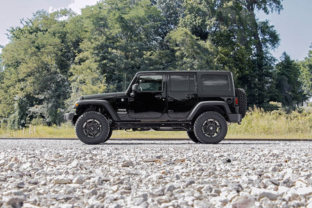 jeep-lift-kit_perf679-installed-profile_1_3.jpg