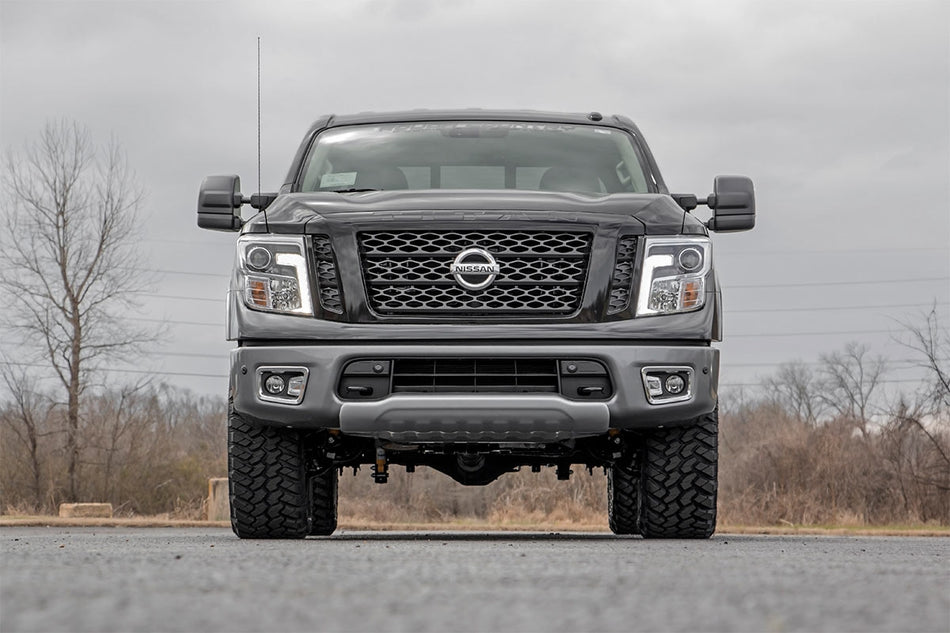 nissan-lift-kit_83400-blacktitan1_1_1_2.jpg