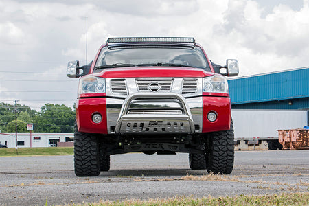 nissan-titan-2005-front-874-bls.jpg